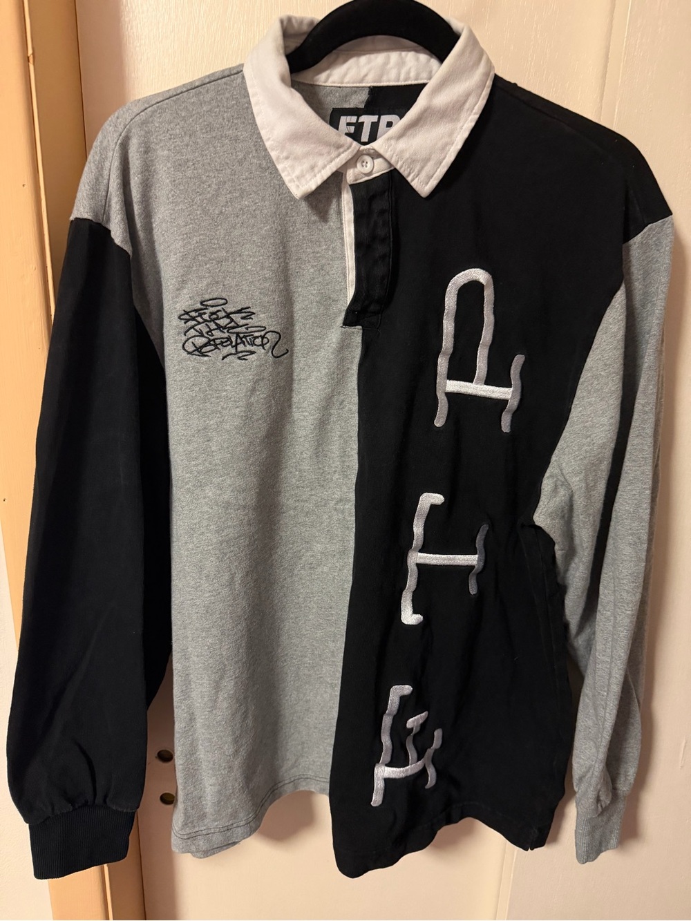 FTHEPOPULATION (FTP) Men’s Large Collared Gray and Black Long Sleeve Shirt